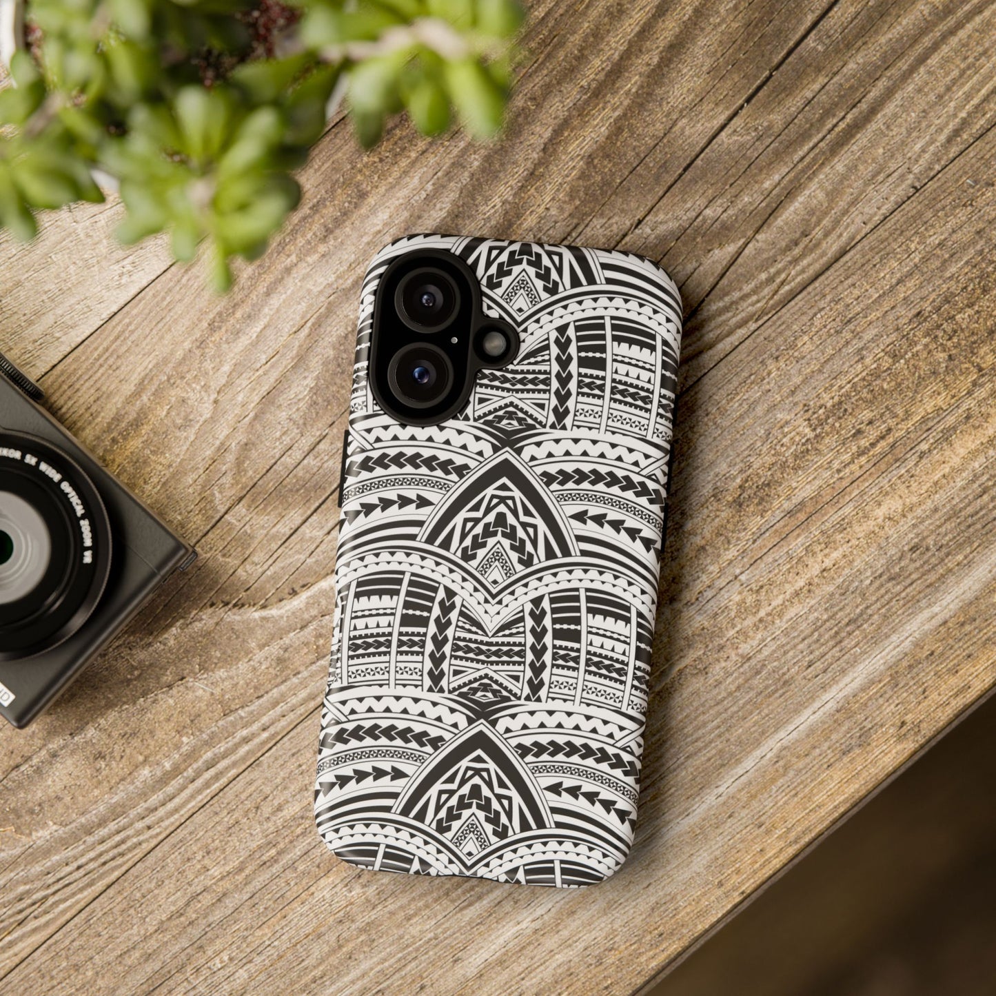 Tatoeage: telefoonhoesje met tribalpatroon voor iPhone, Samsung Galaxy en Google Pixel