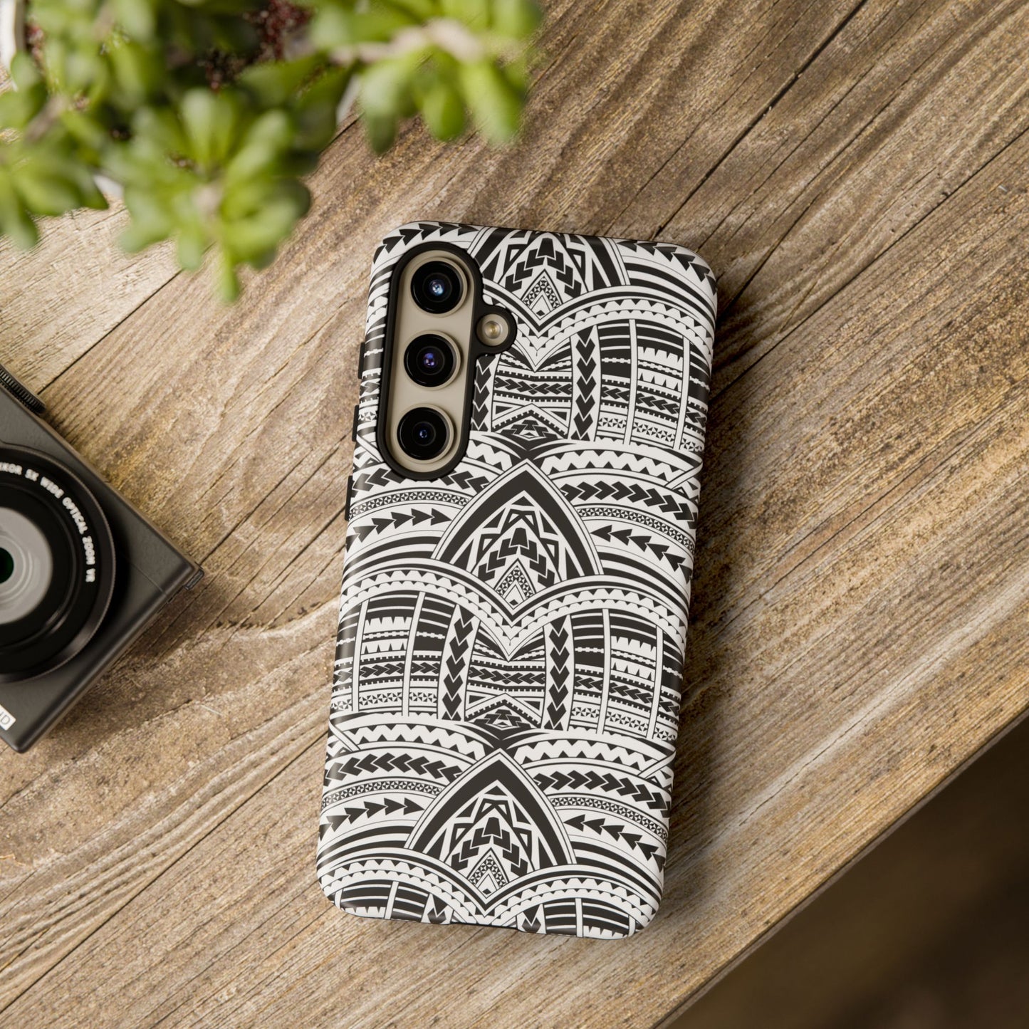 Tatoeage: telefoonhoesje met tribalpatroon voor iPhone, Samsung Galaxy en Google Pixel