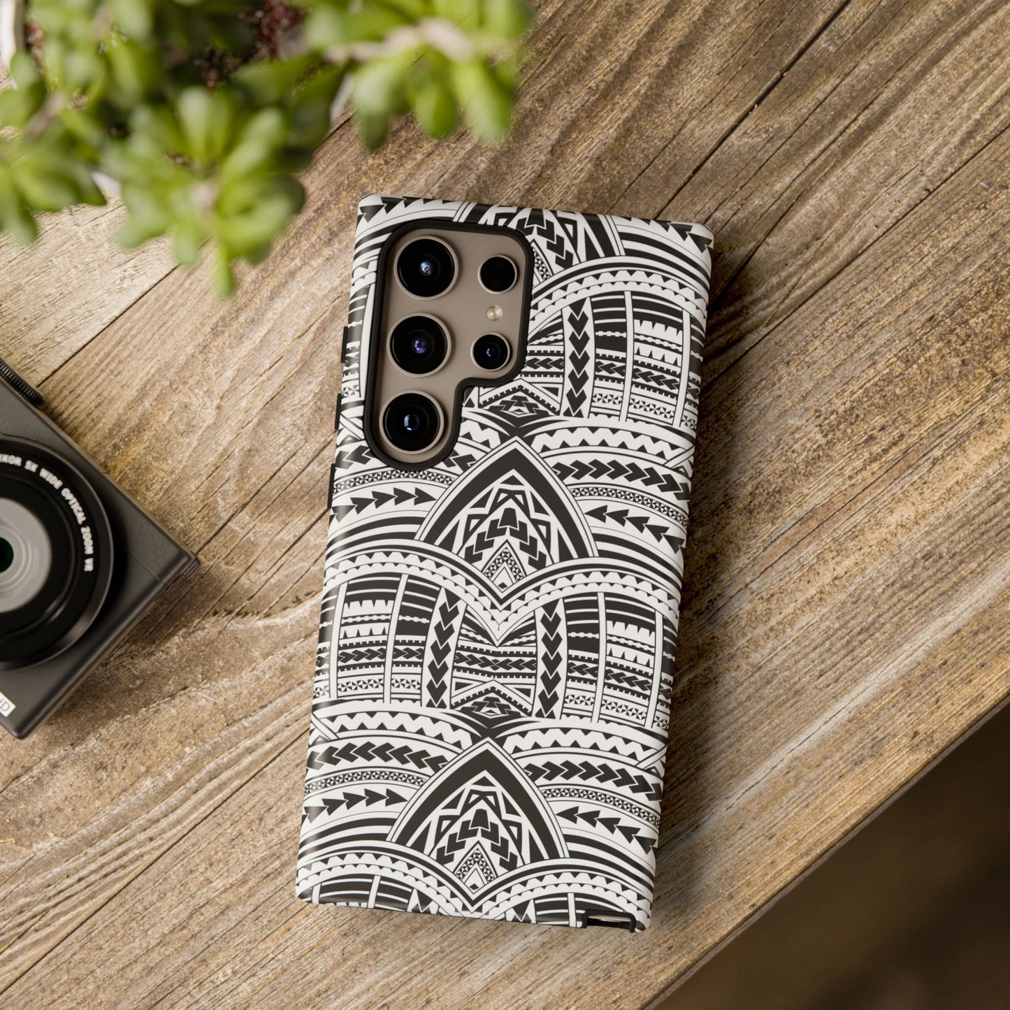 Tatoeage: telefoonhoesje met tribalpatroon voor iPhone, Samsung Galaxy en Google Pixel