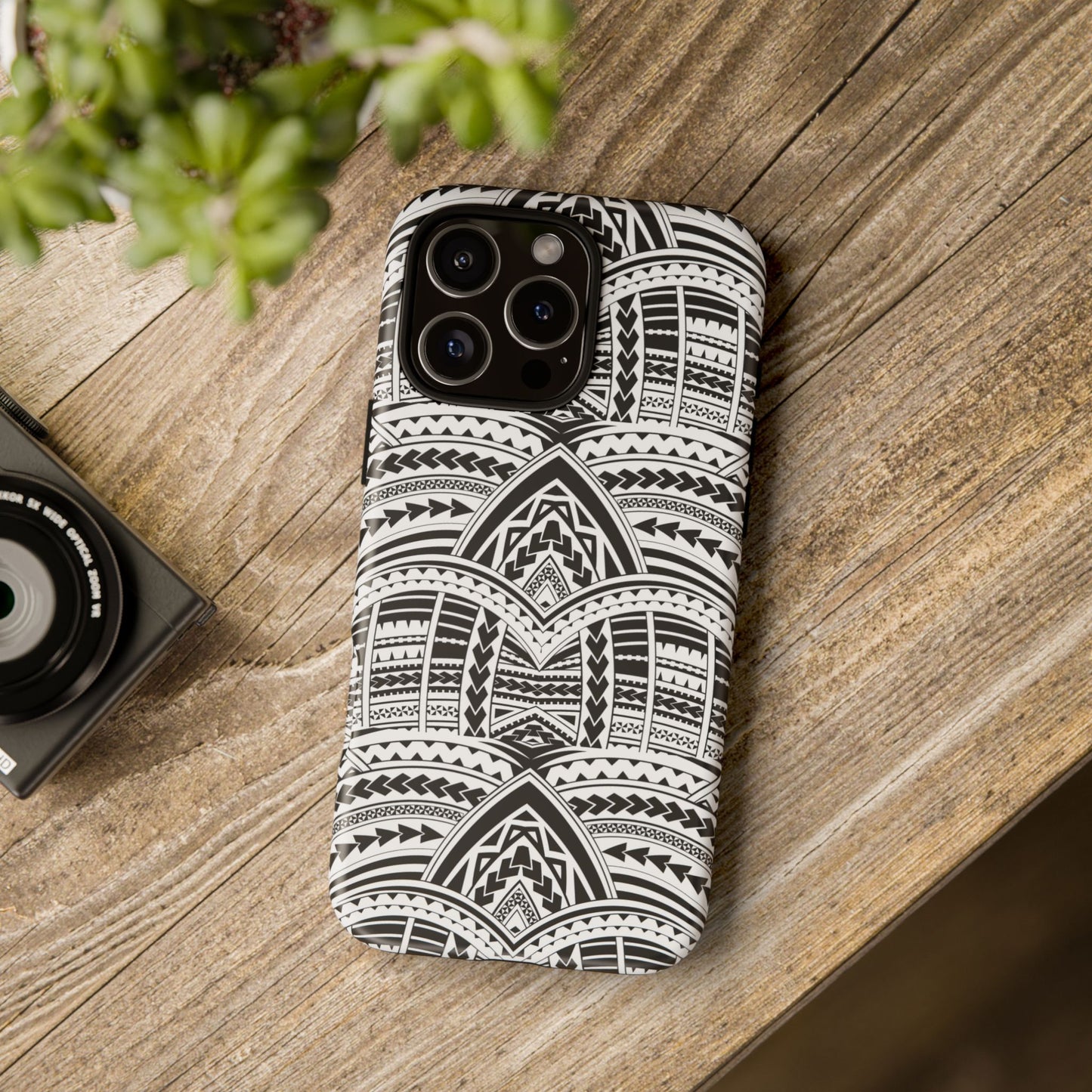 Tatoeage: telefoonhoesje met tribalpatroon voor iPhone, Samsung Galaxy en Google Pixel